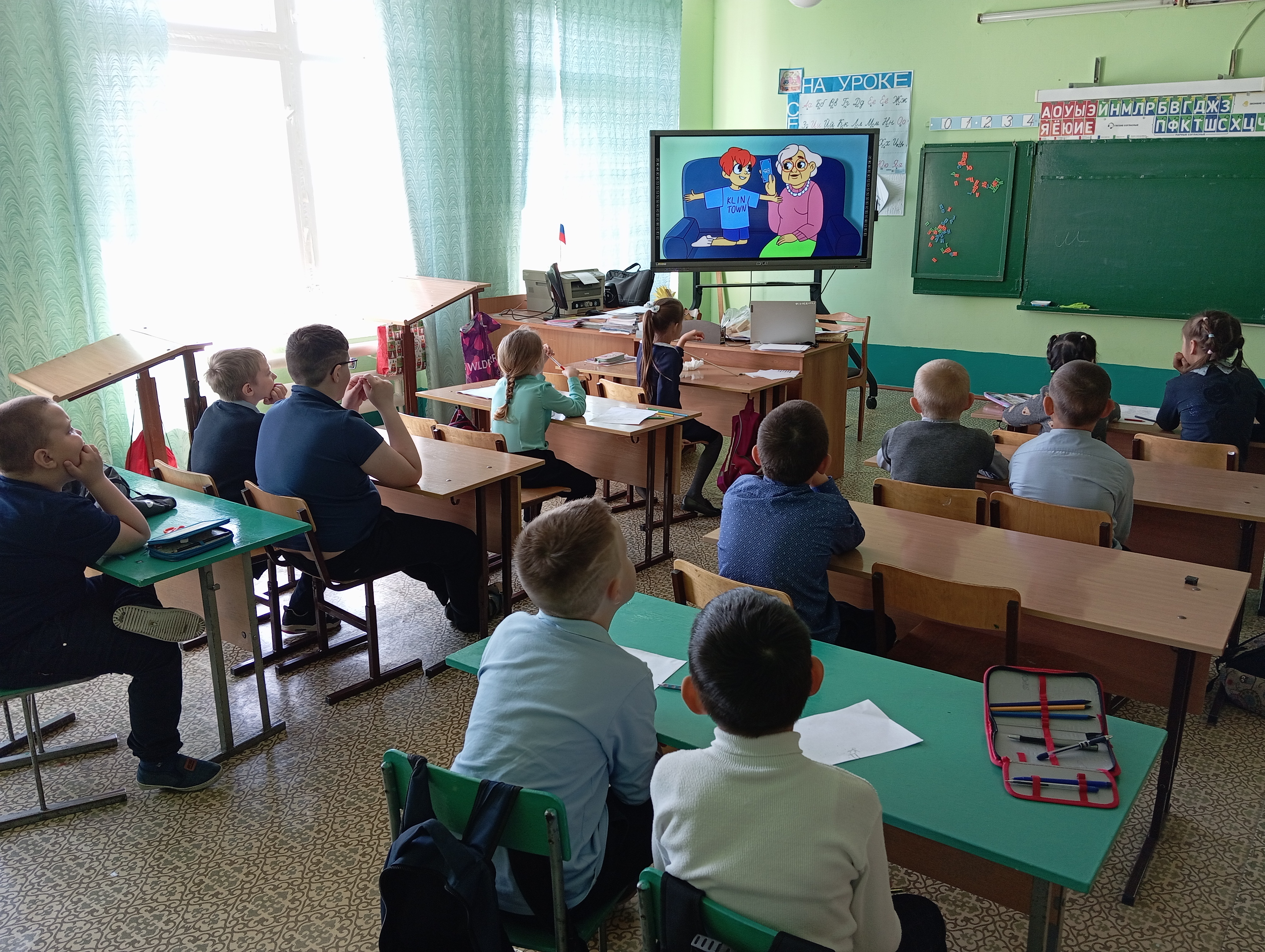 Просмотр видеороликов о финансовой грамотности (13,14,15).