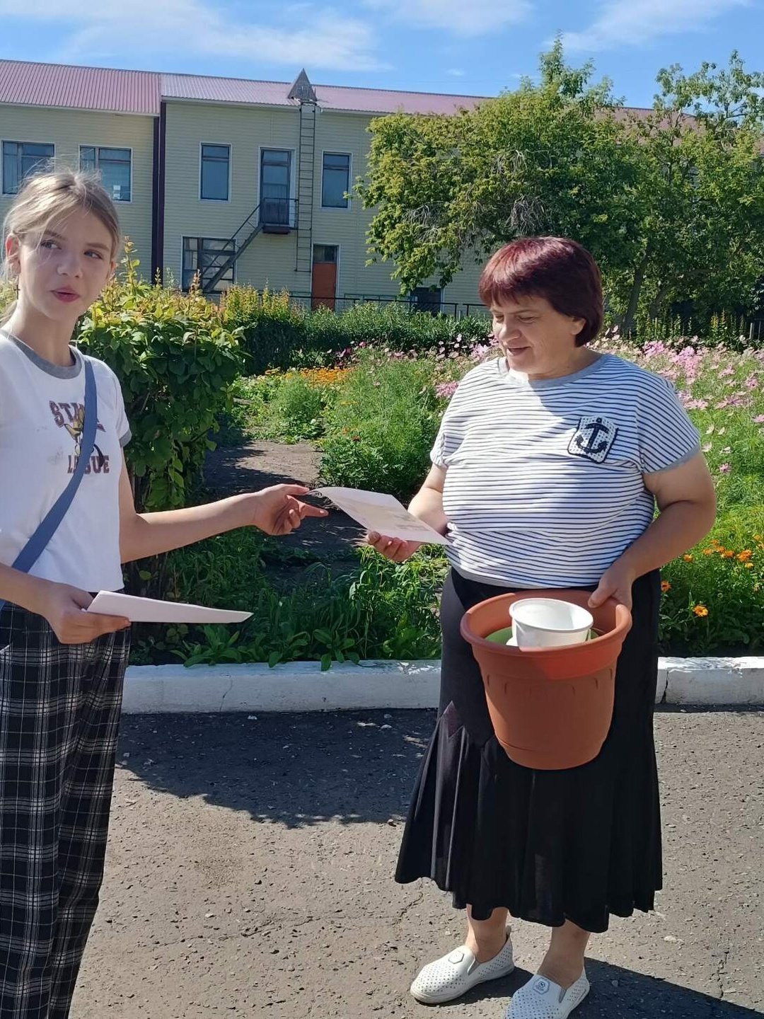 ?Обучающиеся МБОУ &amp;quot;Глинкинской ОШ&amp;quot; приняли участие в мероприятии по раздаче листовок по пожарной безопасности.?.