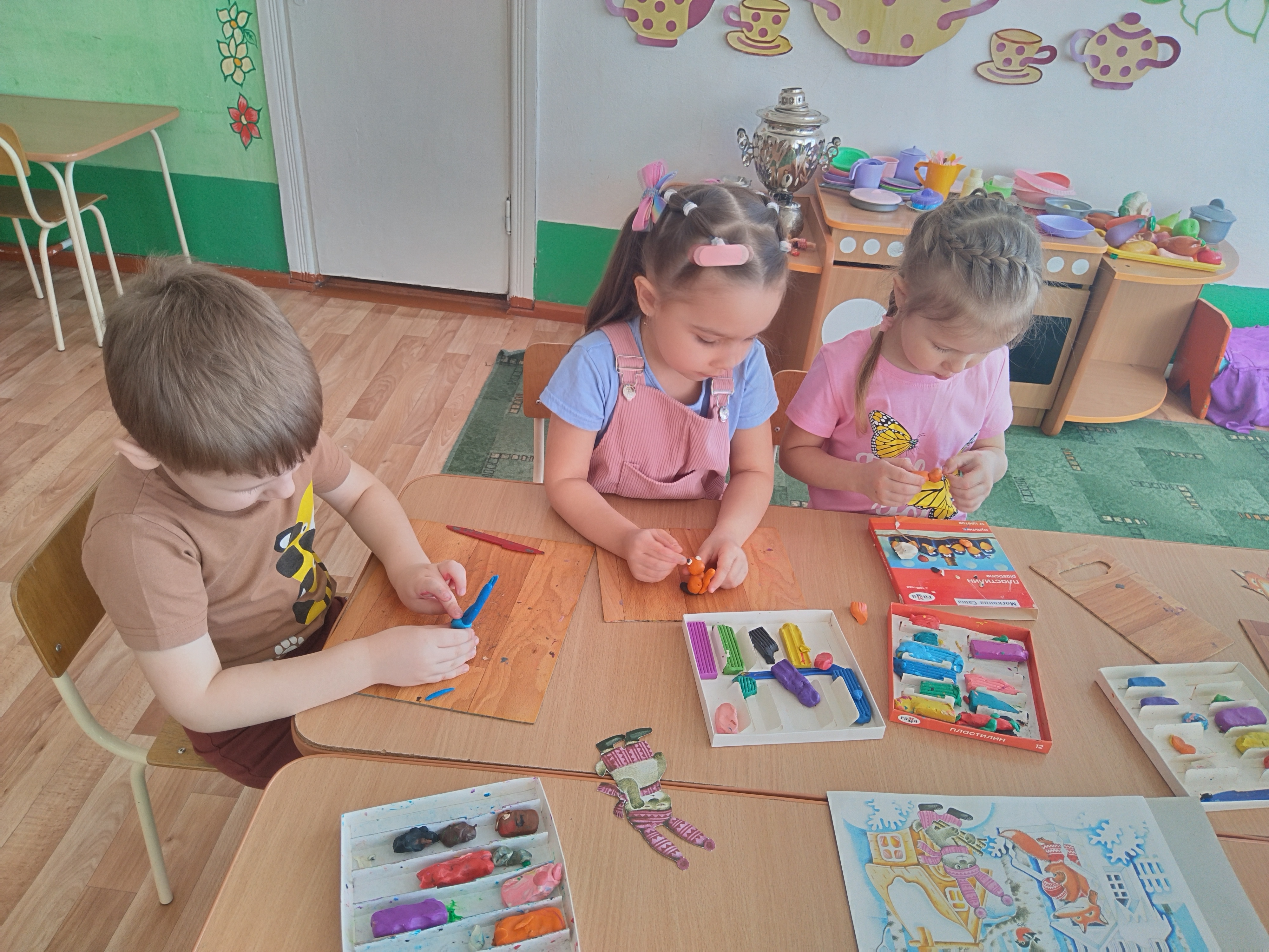 Лепка сказочных героев - увлекательное занятие для детей..